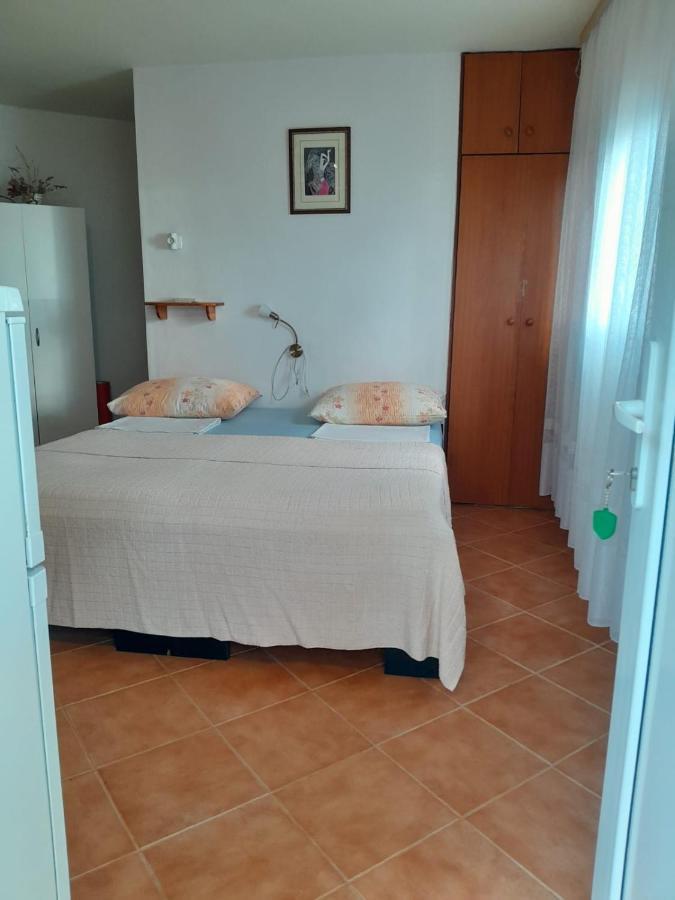 Appartement Kiko 2 à Senj  Extérieur photo